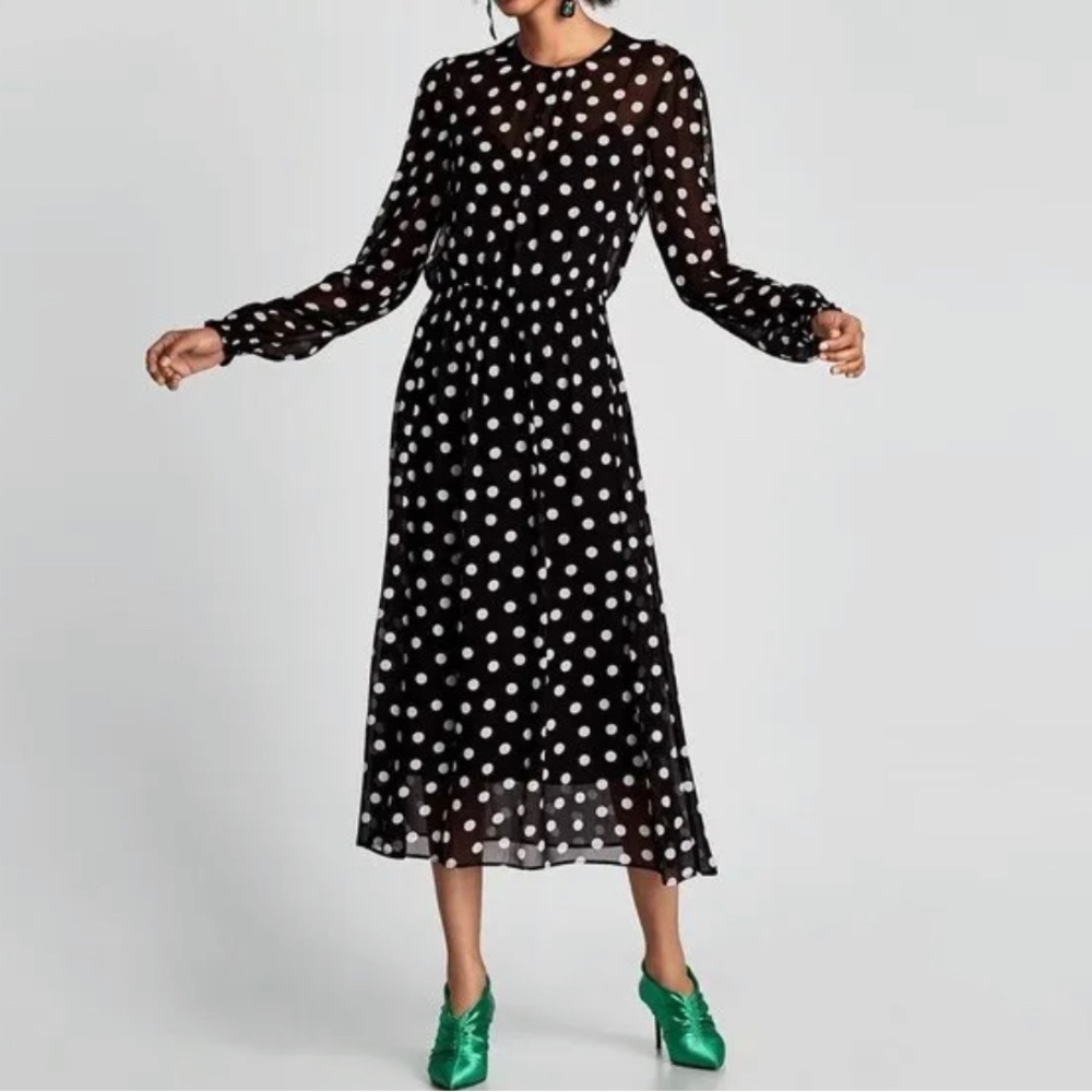 Zara polka dot dress. Size small. Black. Midi